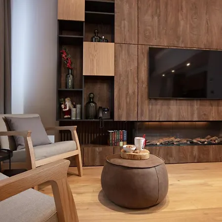 Galeria Luxury And Restaurant *