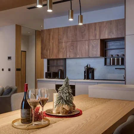 Galeria Luxury And Restaurant