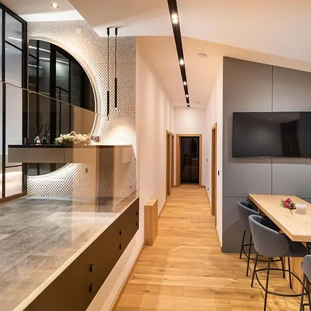 Galeria Luxury And Restaurant Jahorina