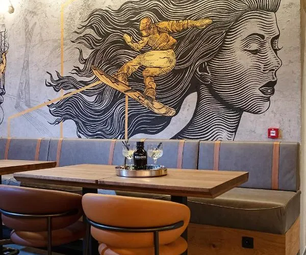 Aparthotel Galeria Luxury And Restaurant 4*