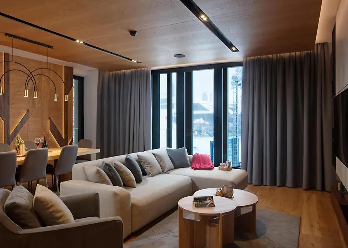 Aparthotel Galeria Luxury And Restaurant 4*