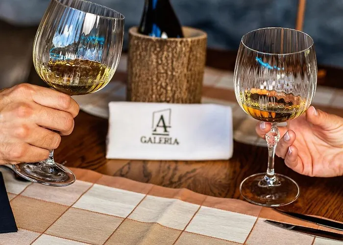 Aparthotel Galeria Luxury And Restaurant 4*