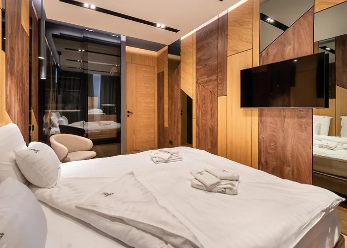 Galeria Luxury And Restaurant